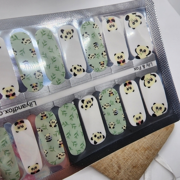 New Nail art Nail Wraps Panda floral abstract set of 5 - Picture 5 of 7
